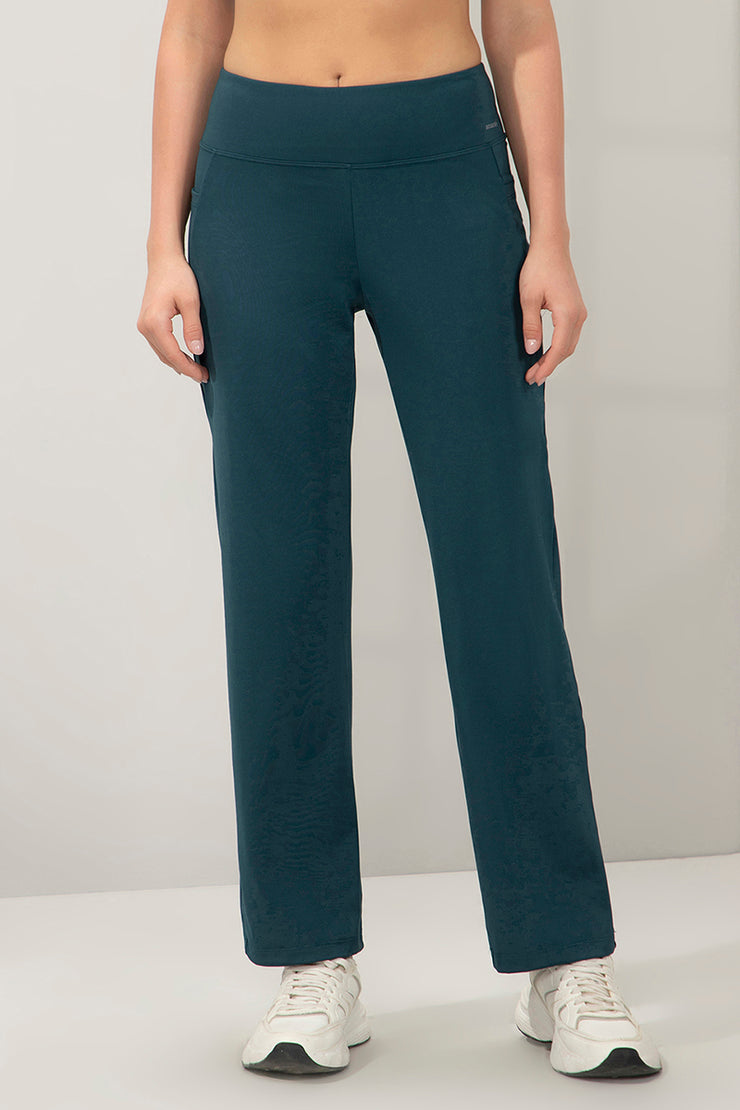 Flaunt Flared Travel Pants S / Reflecting Pond - amanté Athleisure