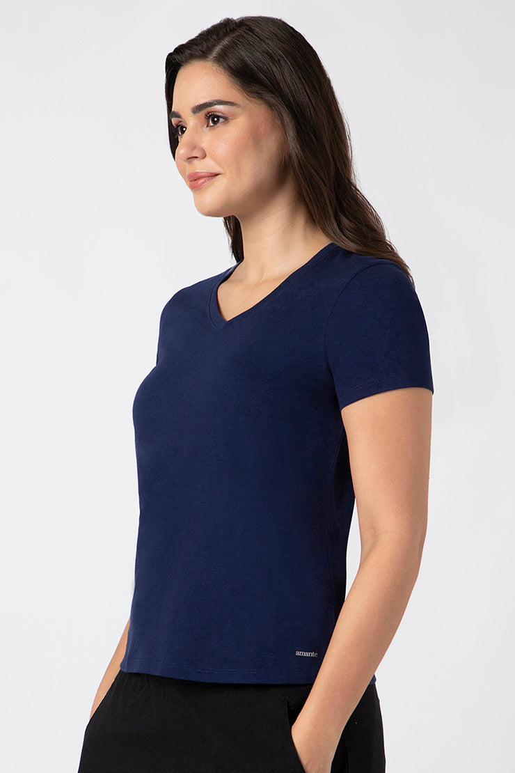 Essential V Neck Tee - amanté Athleisure