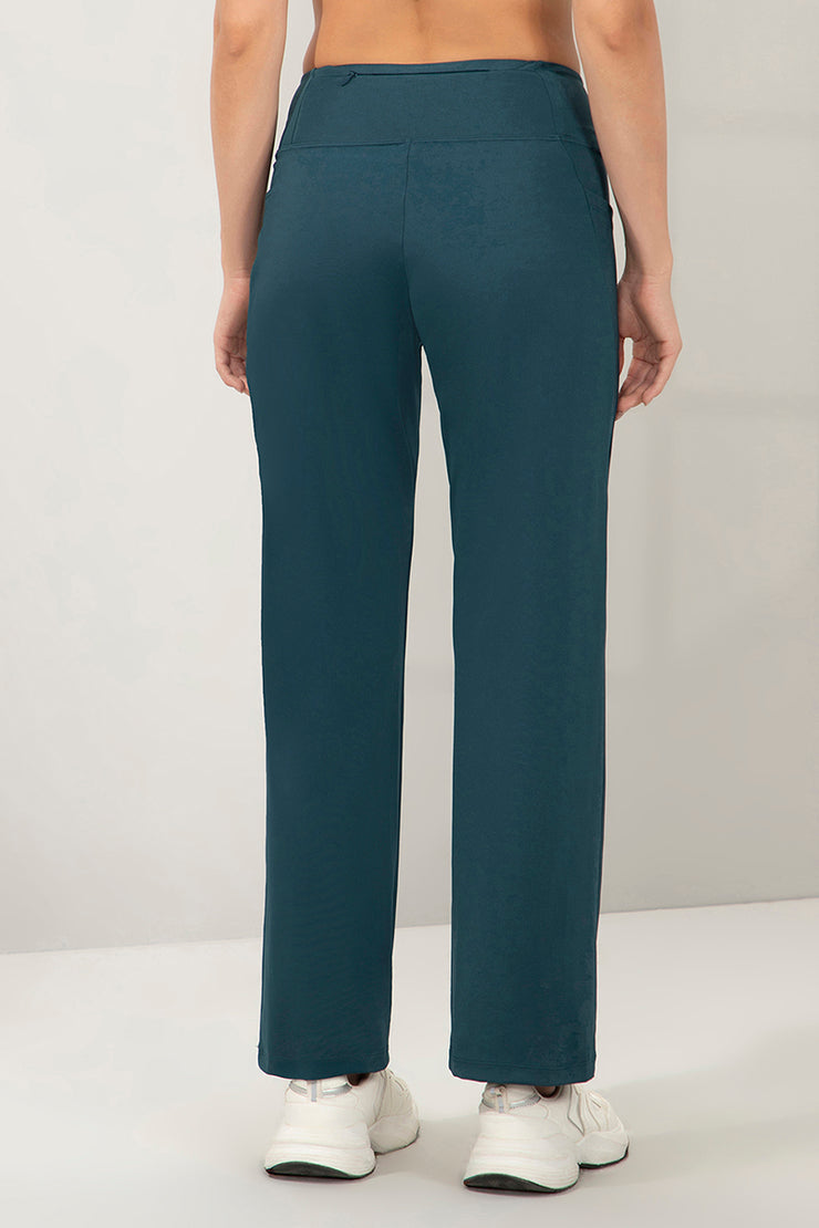 Flaunt Flared Travel Pants - amanté Athleisure