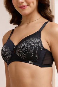 Radiant Lace Bra - amanté Bra thumbnail 4