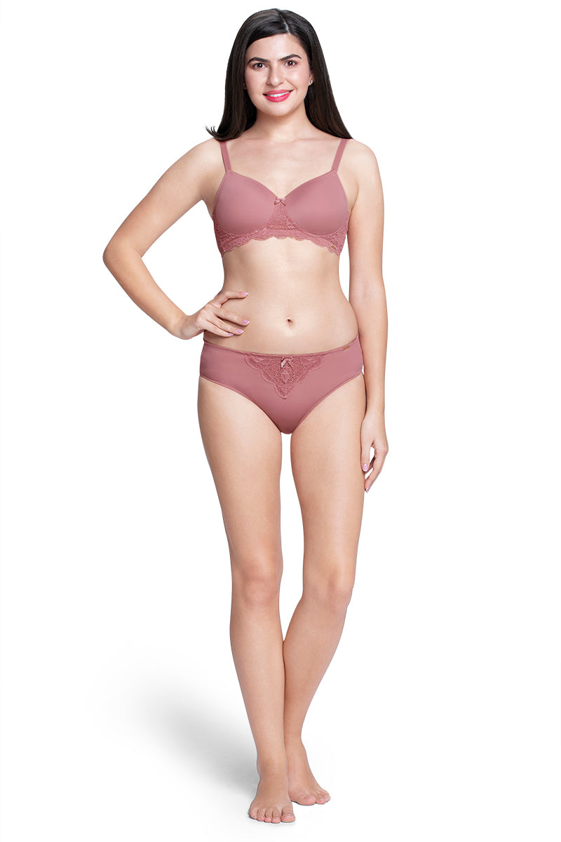 Lace Elegance Bikini Panty  - amanté Bra