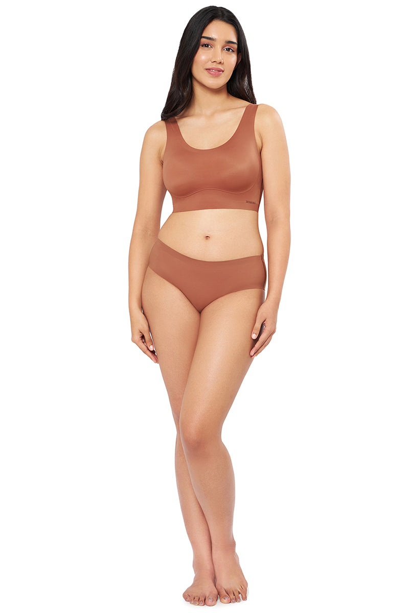 Skins Scoop Neck Bra  - amanté Bra
